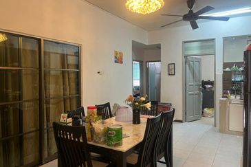 Skudai- Bukit Impian - Taman Impian Emas -1.5 Storey Terrace House