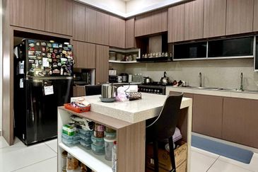 Skudai Indah -Superlong 3 Storey Semi D House