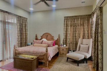 Skudai Indah -Superlong 3 Storey Semi D House