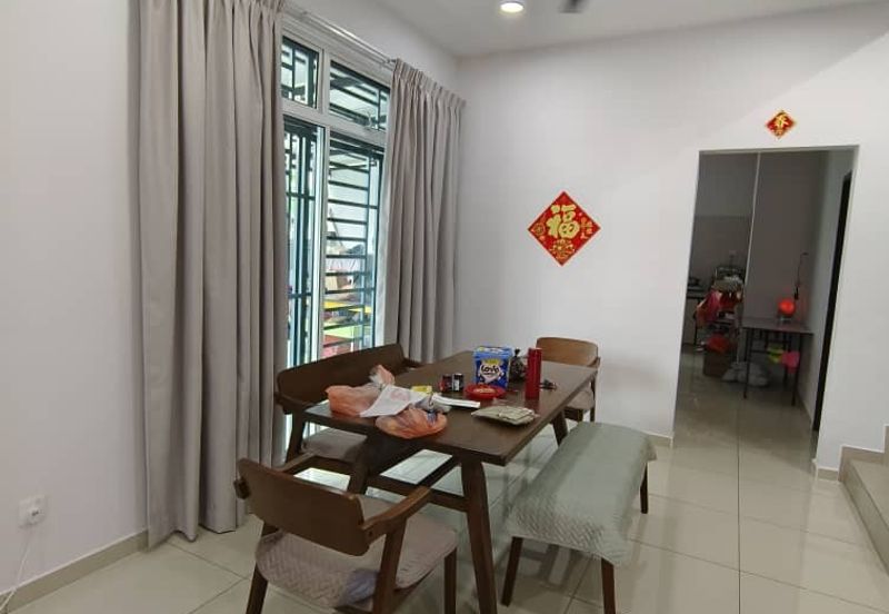 Kulai - Kelapa Sawit- Taman Impiana -Double Storey Terrace House (Corner Lot)