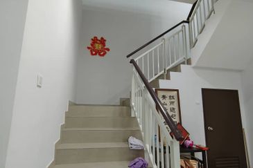 Kulai - Kelapa Sawit- Taman Impiana -Double Storey Terrace House (Corner Lot)