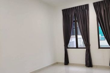 Skudai Kangkar Pulai -  Taman Pulai Hijauan -Jalan Palma - Double Storey Semi D House