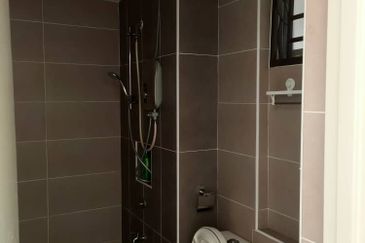 Kulai Bandar Putra -IOI  D'Putra Suites - Service Apartment