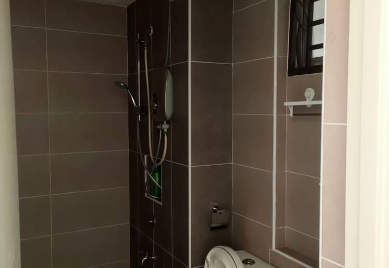 Kulai Bandar Putra -IOI  D'Putra Suites - Service Apartment