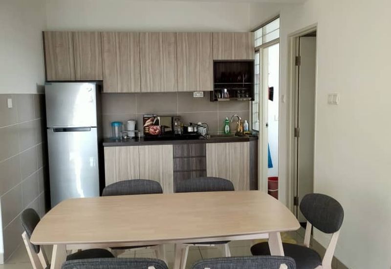 Kulai Bandar Putra -IOI  D'Putra Suites - Service Apartment
