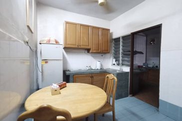 Kulai,Indahpura , Jalan Teratai - Double Storey Terrace House Endlot