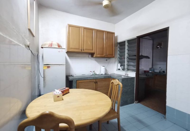 Kulai,Indahpura , Jalan Teratai - Double Storey Terrace House Endlot