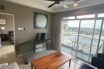 Kulai Bandar Putra- D’Putra SuitesS @ Service Apartment - Corner lot