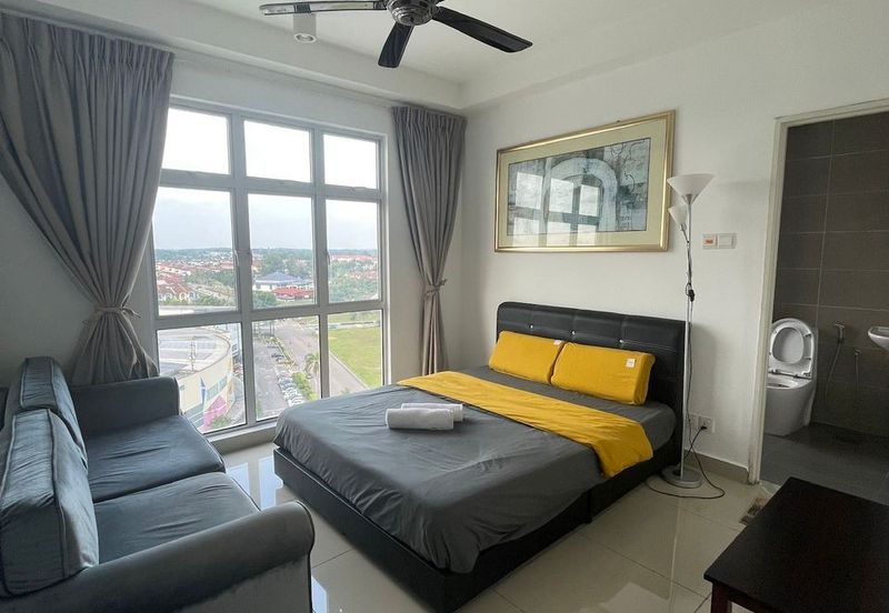 Kulai Bandar Putra- D’Putra SuitesS @ Service Apartment - Corner lot