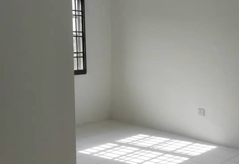 Kulai -Taman Putti Kulai - Jalan Sri Putri 11 -Double Storey House Unblock Unit