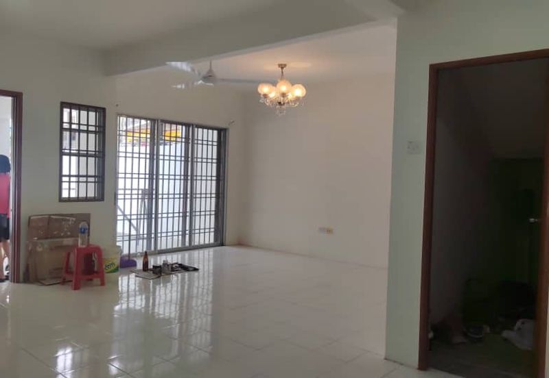 Kulai -Taman Putti Kulai - Jalan Sri Putri 11 -Double Storey House Unblock Unit