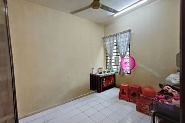 JB-  Austin Perdana- Double storey terrace house