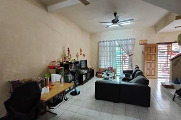 JB-  Austin Perdana- Double storey terrace house