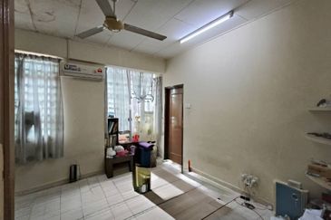 JB-  Austin Perdana- Double storey terrace house