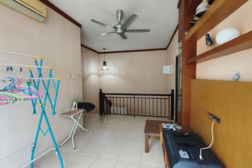 JB- Tmn Austin Heights -Double storey cluster house