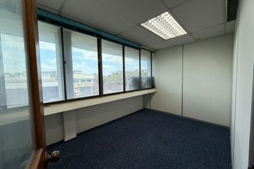 JB Ulu Tiram - Taman Perindustrian Cemerlang - Jalan Canggih - 1.5 Storey Terrace Factory