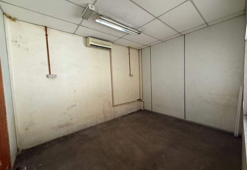 JB Ulu Tiram - Taman Perindustrian Cemerlang - Jalan Canggih - 1.5 Storey Terrace Factory