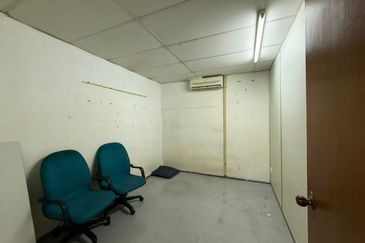 JB Ulu Tiram - Taman Perindustrian Cemerlang - Jalan Canggih - 1.5 Storey Terrace Factory