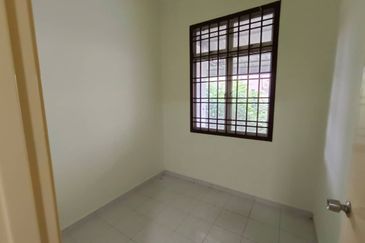 Bukit Indah - Jalan Indah 17/x - Double Storey Terrace House 