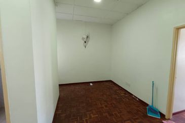 Bukit Indah - Jalan Indah 17/x - Double Storey Terrace House 