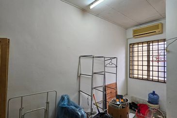 Kulai Bandar Indahpura -  Bandar Indapura - Jalan Siantan 9 - Double Storey Medium Cost