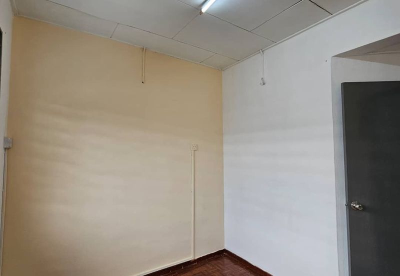 Kulai Saleng - Jalan Jambu 3x, Taman Muhibbah ✅ Double storey medium cost