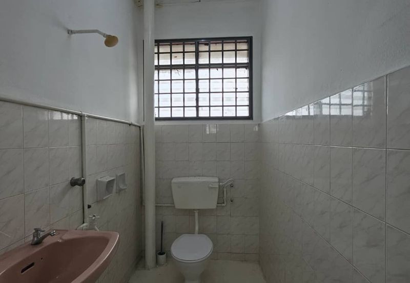 Kulai Saleng - Jalan Jambu 3x, Taman Muhibbah ✅ Double storey medium cost