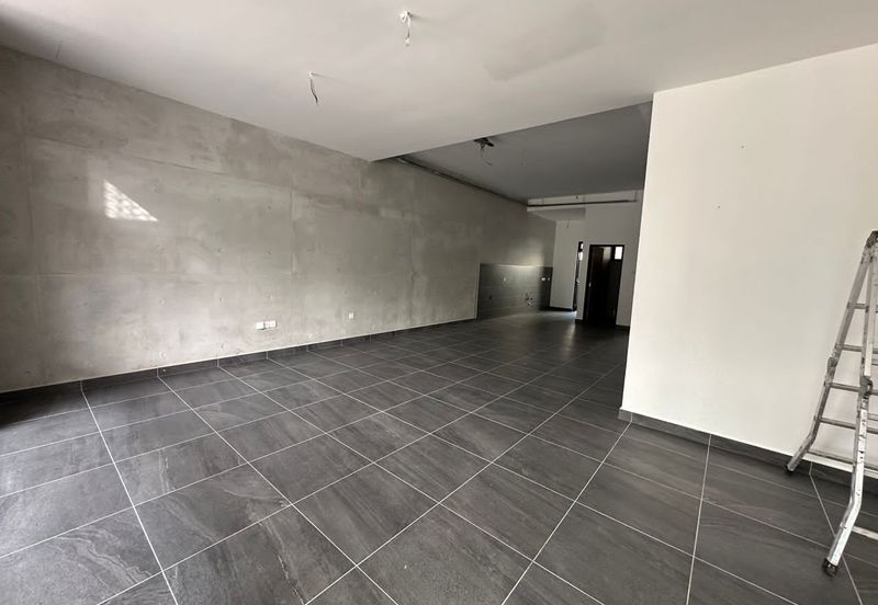 Kulai- Bandar Putra -Bukit Seni  ✅2.5 Storey terrace house ✅Unblock Unit ✅Brand New Unit 