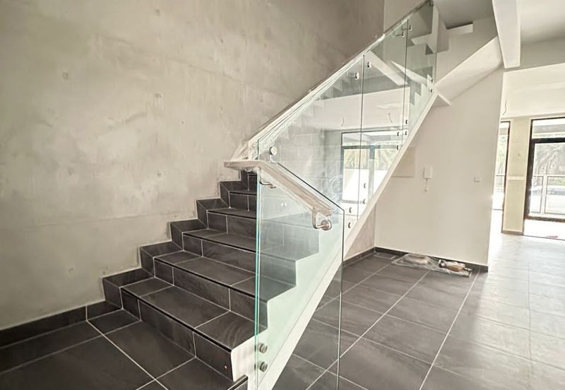 Kulai- Bandar Putra -Bukit Seni  ✅2.5 Storey terrace house ✅Unblock Unit ✅Brand New Unit 