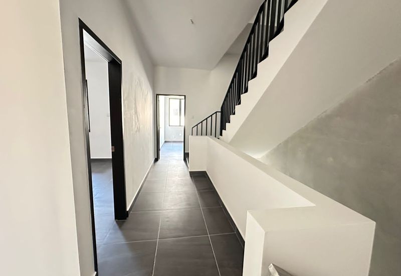 Kulai- Bandar Putra -Bukit Seni  ✅2.5 Storey terrace house ✅Unblock Unit ✅Brand New Unit 