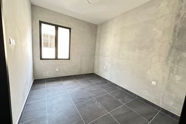 Kulai- Bandar Putra -Bukit Seni  ✅2.5 Storey terrace house ✅Unblock Unit ✅Brand New Unit 