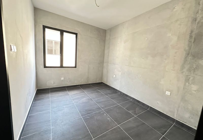 Kulai- Bandar Putra -Bukit Seni  ✅2.5 Storey terrace house ✅Unblock Unit ✅Brand New Unit 