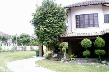 Kulai Bandar Putra - Jalan mewah utama -Double Storey Semi D