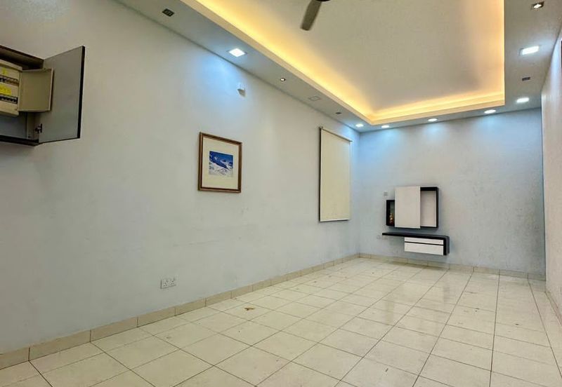 Kulai Bandar Putra - Jalan Tualang -Single Storey Terrace House End Lot