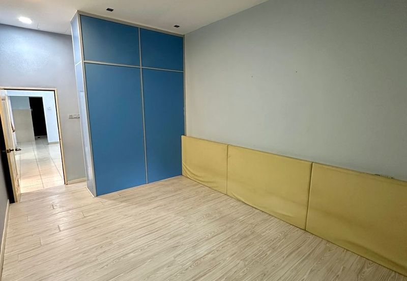 Kulai Bandar Putra - Jalan Tualang -Single Storey Terrace House End Lot