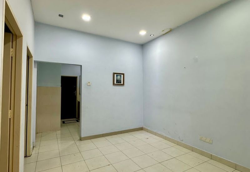 Kulai Bandar Putra - Jalan Tualang -Single Storey Terrace House End Lot