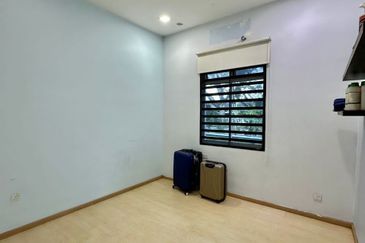 Kulai Bandar Putra - Jalan Tualang -Single Storey Terrace House End Lot