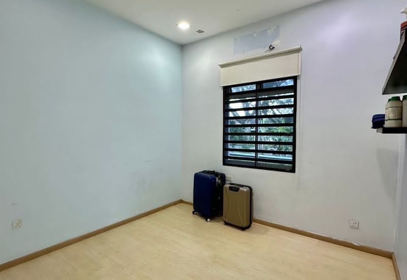 Kulai Bandar Putra - Jalan Tualang -Single Storey Terrace House End Lot