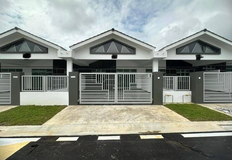  Kulai Bandar Putra - Jalan Bayan 7 - brand new Single Storey Terrace House 