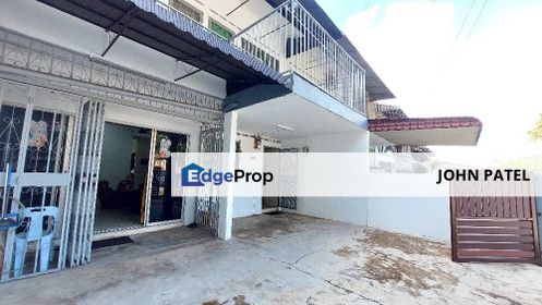 Double Storey Terrace 5 bedrooms Partially Furnished & Renovated, Melaka, Bukit Beruang