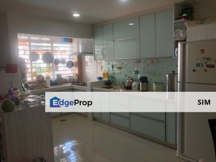 Upper Unit Sommerset Close Town House, Kuala Lumpur, Cheras