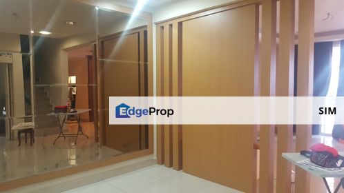 Upper Unit Sommerset Close Town House, Kuala Lumpur, Cheras