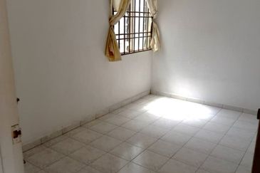 Flat Tasek 64, Bandar Baru Seri Alam