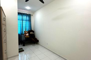 Taman Tanjung Puteri Resort