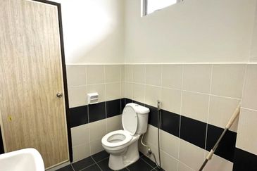 Taman Tanjung Puteri Resort