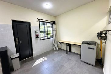 Taman Tanjung Puteri Resort