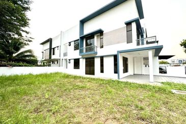 Garden Villa @ Bukit Indah 2