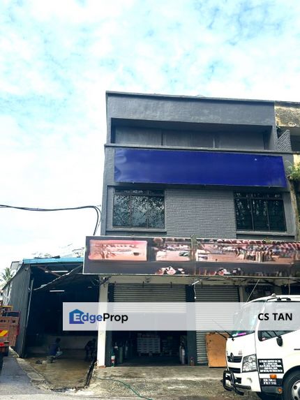 Taman Permata, Kulai 3 Storey Shoplot, 22x70ft, Fully Extend, Rental Income, Johor, Kulai