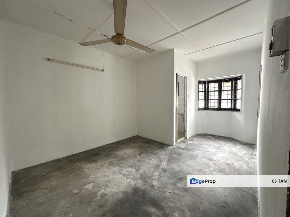 Pasir Gudang Single Storey Terrace House For Sale, 22x70ft, 3 beds, Johor, Pasir Gudang