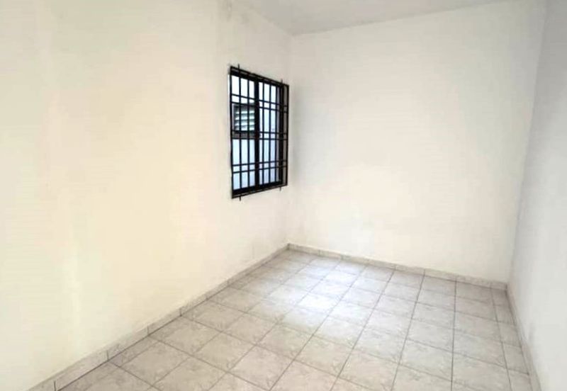Flat Tasek 64, Bandar Baru Seri Alam